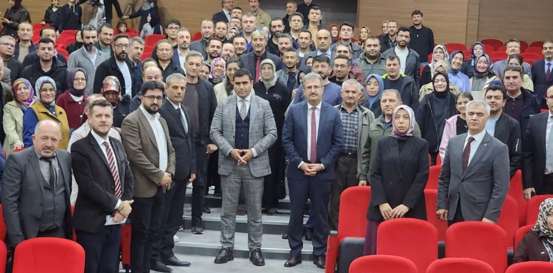 Tavşanlı’da veliler söz aldı: Eğitimin yol haritası birlikte konuşuldu